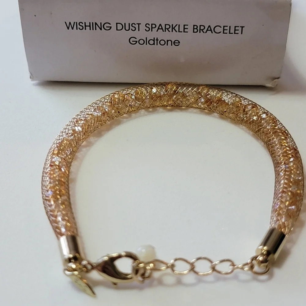 Wishing Dust Sparkle Bracelet Goldtone 2015 Avon SAQ Signed Braided Wire